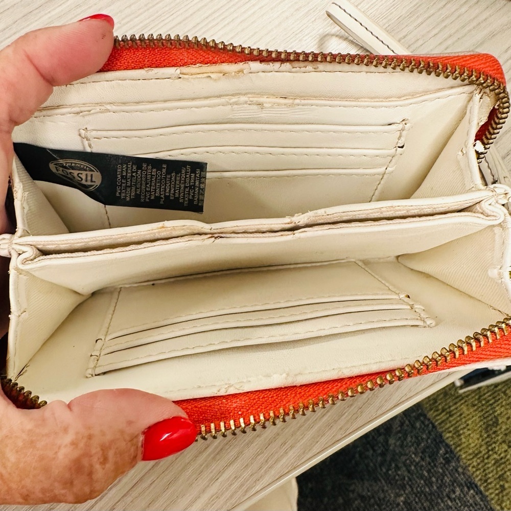 Fossil Y2K Canvas Wristlet Wallet with Strap, 6 Card holders, coin zipper 6”X4” - Picture 3 of 8
